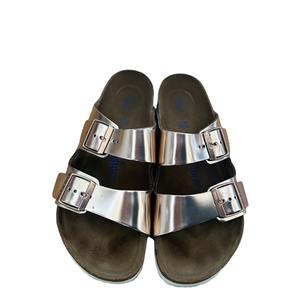 Minimally Worn Gold Metallic Birkenstocks - Size 40/9.5